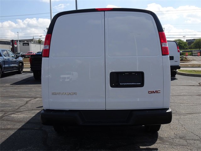 New 2025 GMC Savana 3500 w/ Driver Convenience Package image 4
