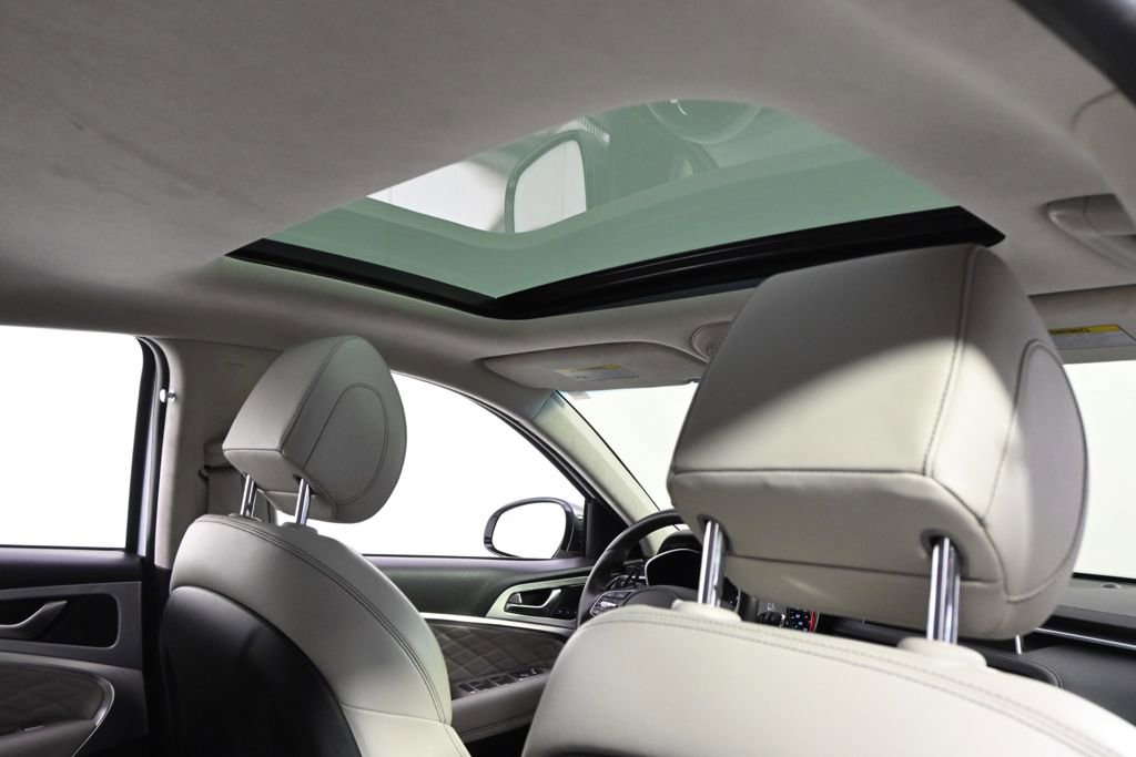 Used 2020 Genesis G70 3.3T w/ Prestige Package image 17