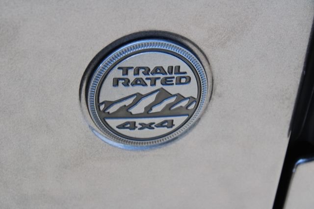 Used 2022 Jeep Gladiator Sport AWD/4WD image 9