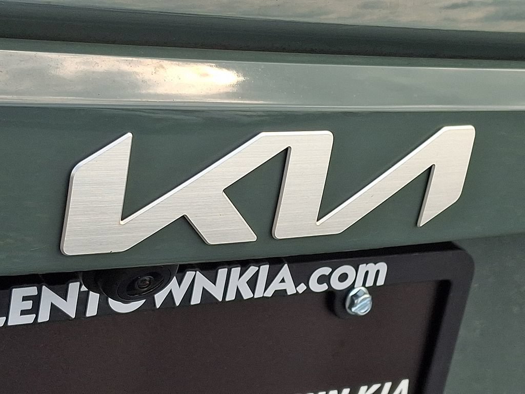 Certified 2023 Kia Niro Wind w/ Wind Preserve Package FWD image 28