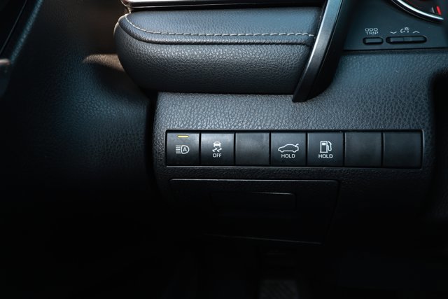 Used 2019 Toyota Camry XSE image 14