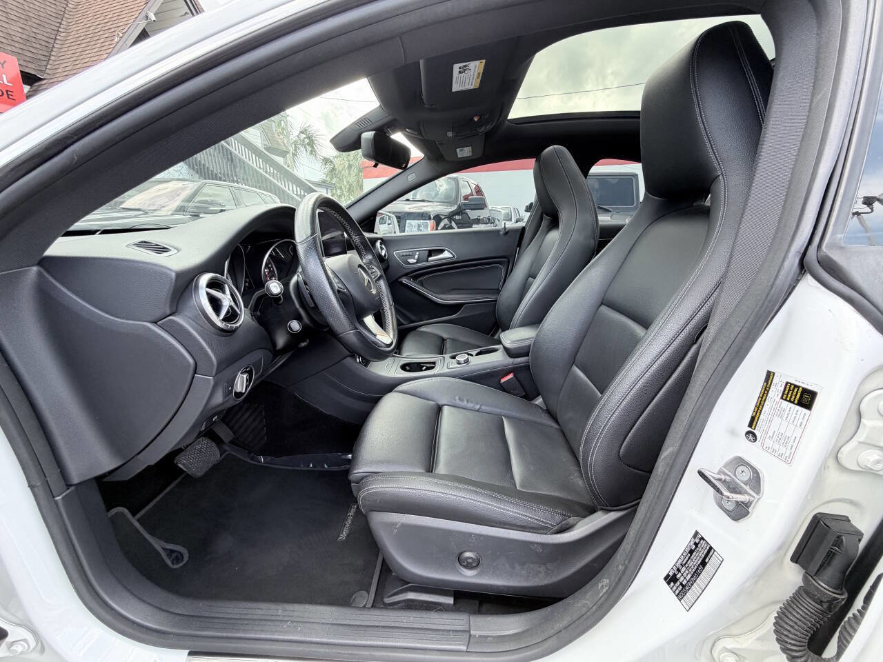 Used 2018 Mercedes-Benz CLA 250 image 11