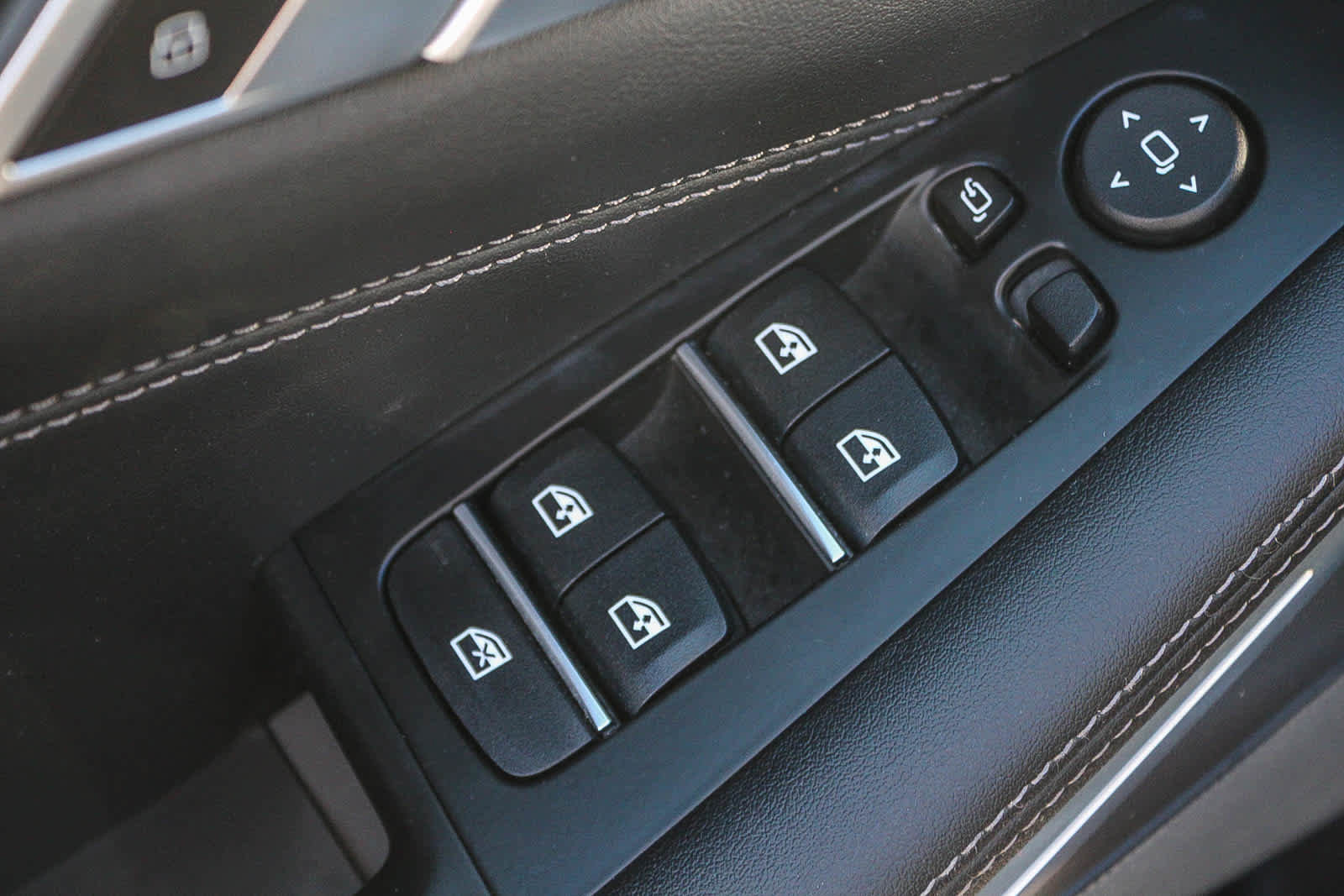 Certified 2023 BMW X5 xDrive45e w/ M Sport Package image 19