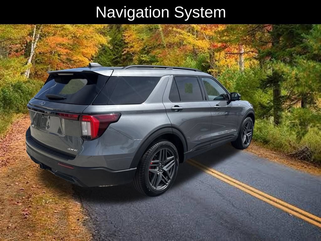 Used 2025 Ford Explorer ST-Line w/ ST-Line Street Pack AWD/4WD image 4