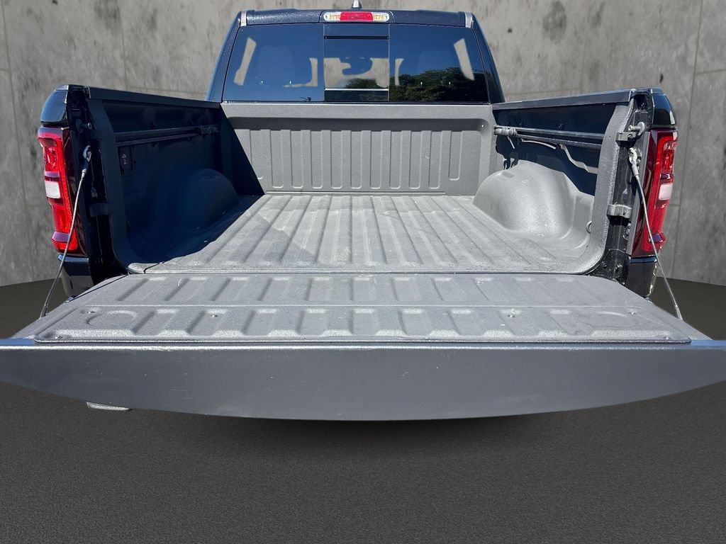 Used 2025 RAM 1500 Tradesman w/ Night Edition AWD/4WD image 14