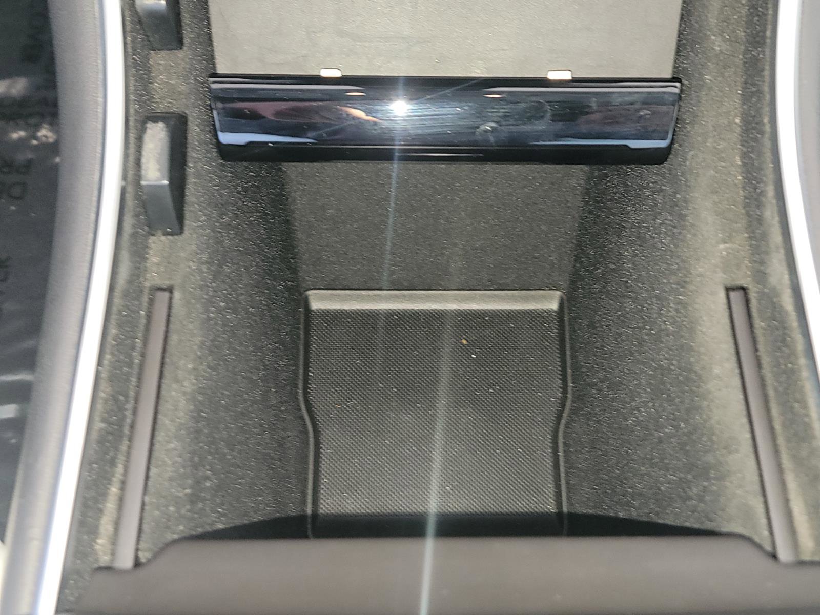 Used 2018 Tesla Model 3 image 24