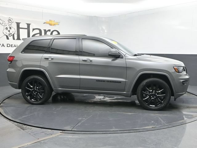 Used 2021 Jeep Grand Cherokee Laredo AWD/4WD image 48