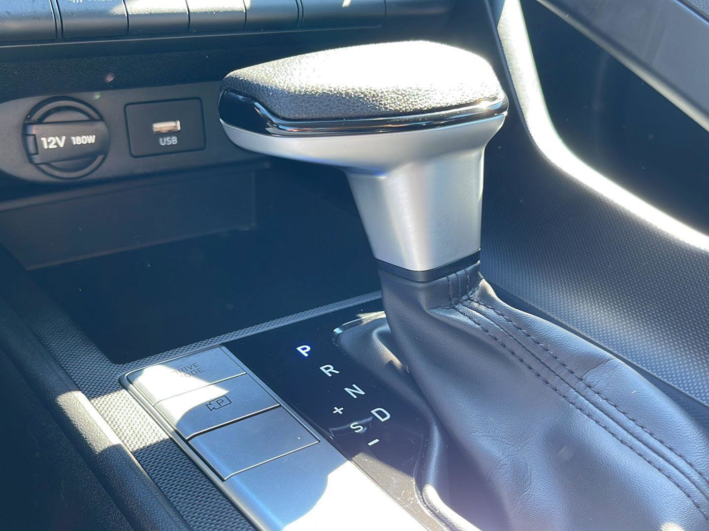 Used 2023 Hyundai Elantra SEL image 22