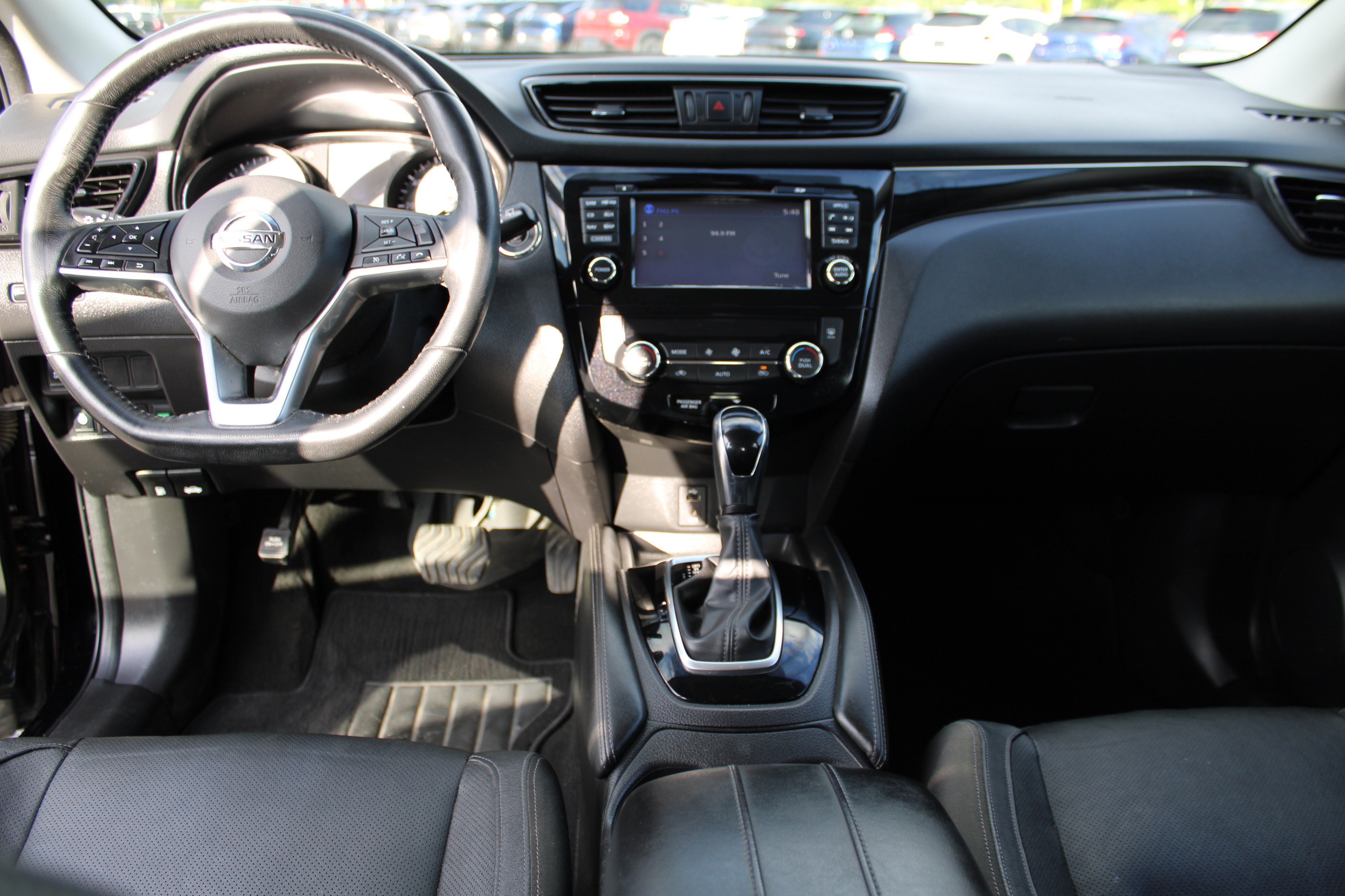 Used 2017 Nissan Rogue Sport SL AWD/4WD image 21