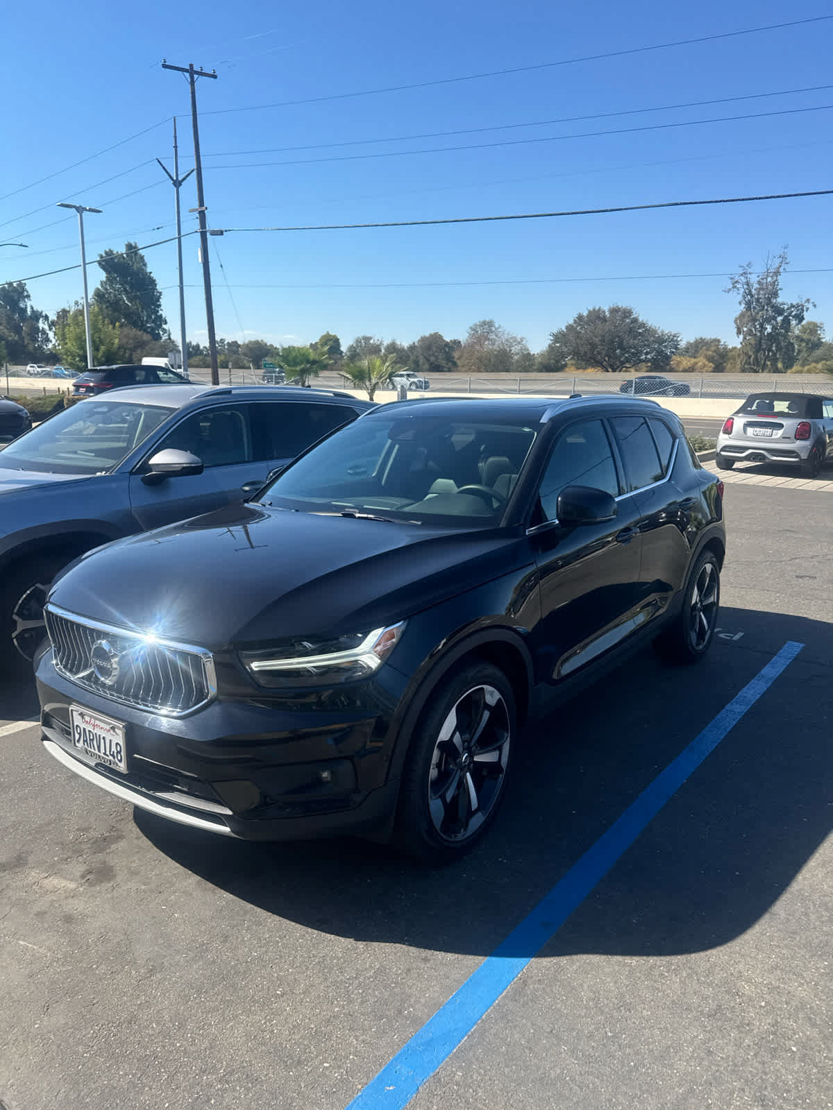 Used 2019 Volvo XC40 T5 Inscription AWD/4WD image 2
