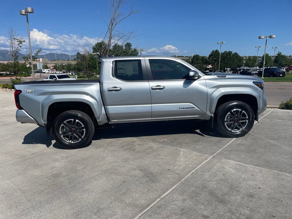 New 2026 Toyota Tacoma TRD Sport w/ TRD Sport Upgrade Package AWD/4WD image 11