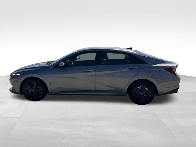 Used 2023 Hyundai Elantra SEL image 6