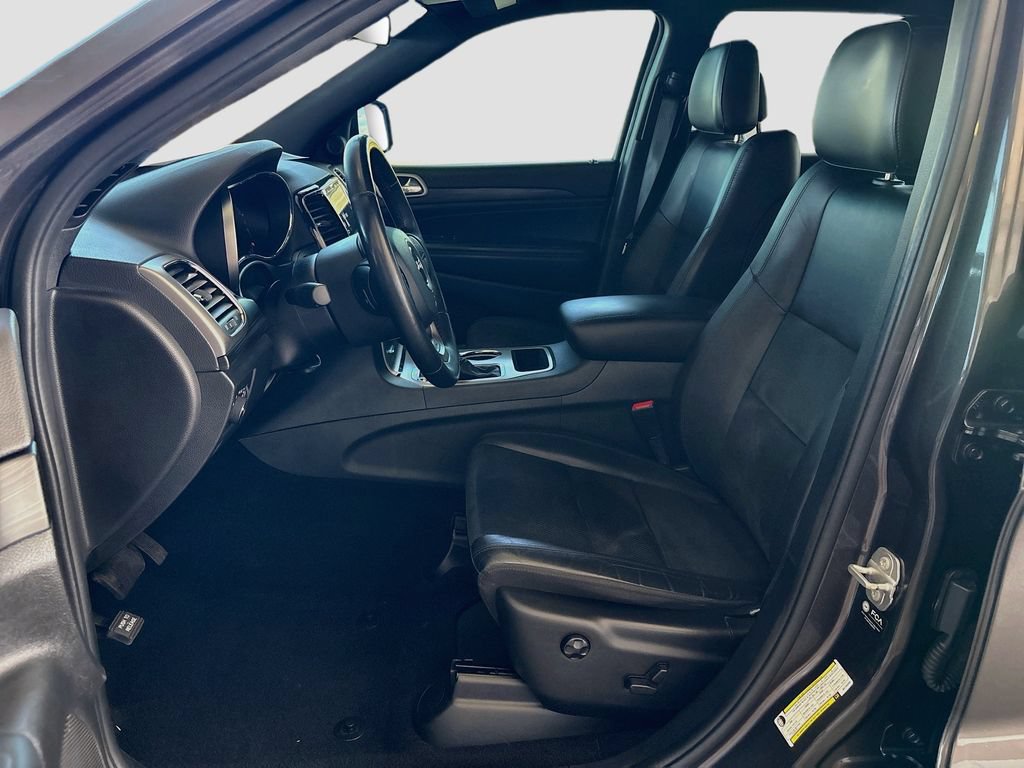 Used 2021 Jeep Grand Cherokee Laredo X RWD image 18
