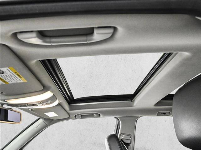 Used 2014 Mercedes-Benz GLK 350 4MATIC image 17