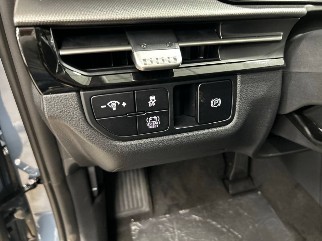New 2027 Kia Sportage S FWD image 13
