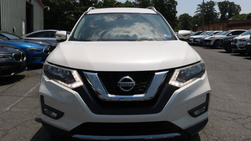 Used 2017 Nissan Rogue SL FWD image 2