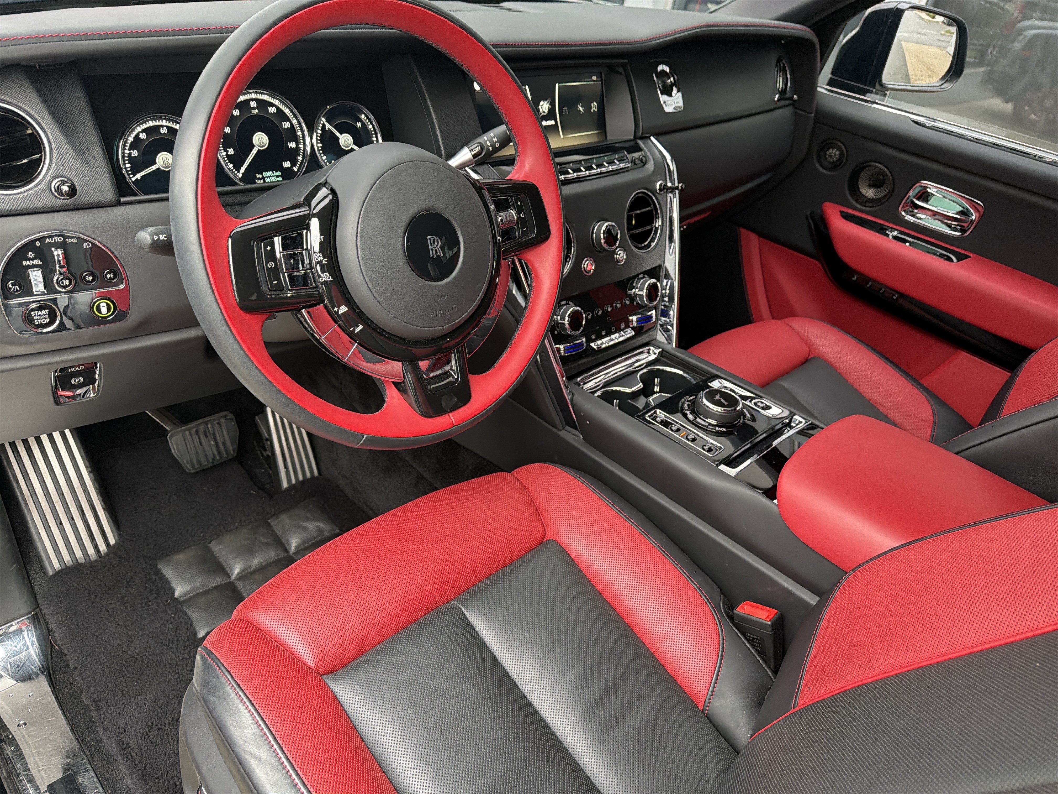 Certified 2023 Rolls-Royce Cullinan w/ Cullinan Package AWD/4WD image 16