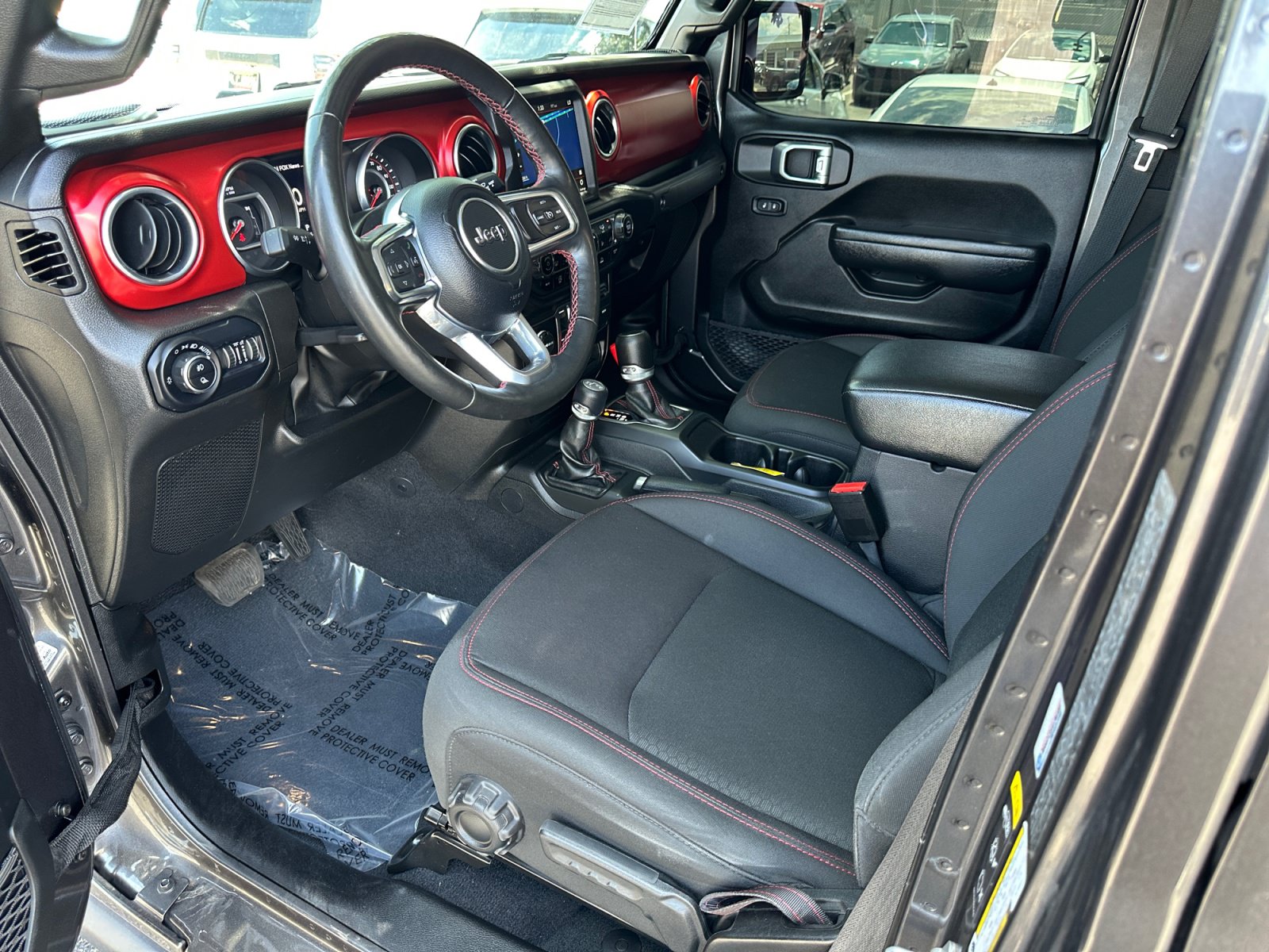 Used 2022 Jeep Gladiator Rubicon w/ Cold Weather Group AWD/4WD image 11