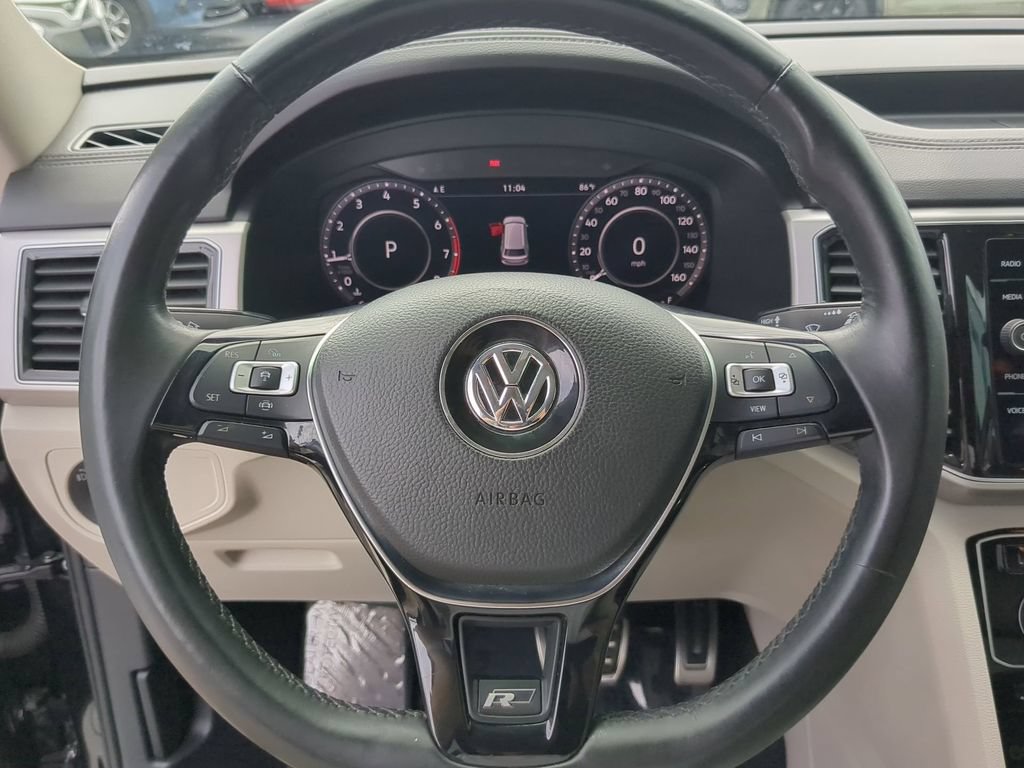 Used 2019 Volkswagen Atlas SEL R-Line AWD/4WD image 34