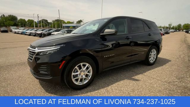 Certified 2024 Chevrolet Equinox LS w/ LS Convenience Package FWD image 4