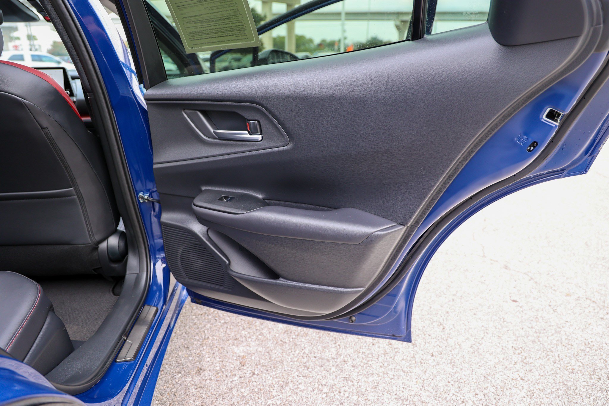 Certified 2026 Toyota Prius Plug-In Hybrid FWD image 37