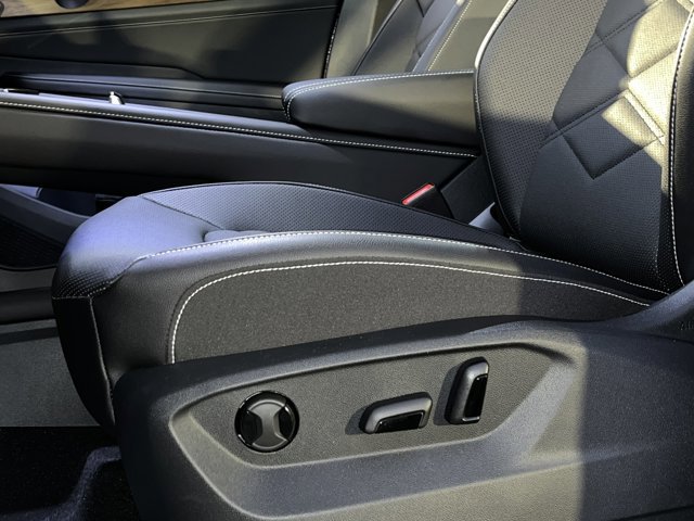 New 2026 Volkswagen Atlas SE image 26