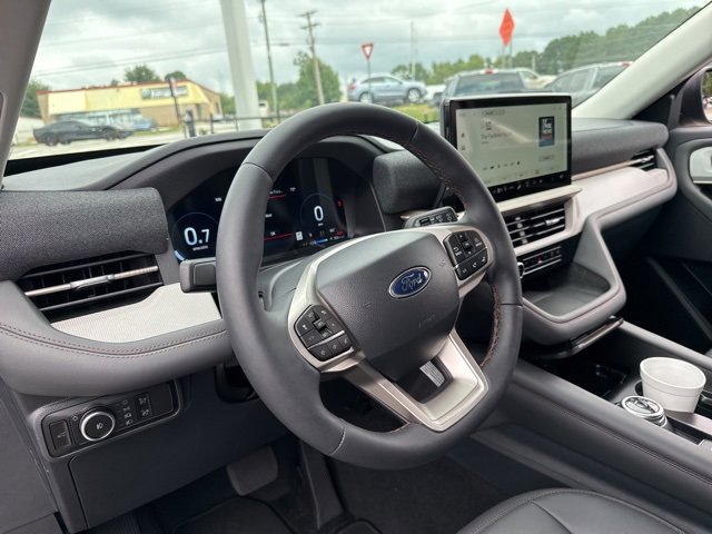 New 2025 Ford Explorer Active w/ Active Comfort Package image 30