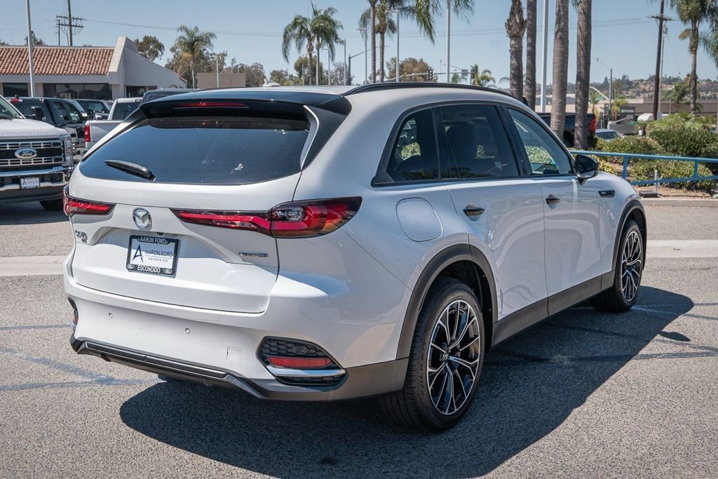 Used 2025 MAZDA CX-70 Plug-In Hybrid w/ Premium Pkg image 6