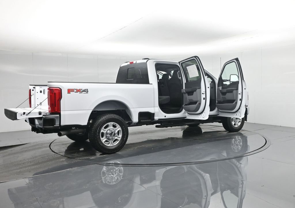 New 2026 Ford F250 XLT image 5