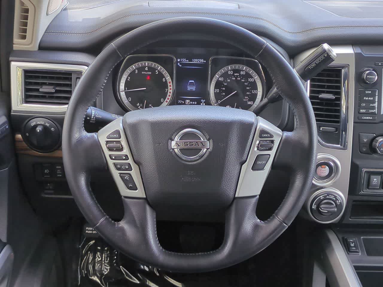 Used 2018 Nissan Titan SL image 23