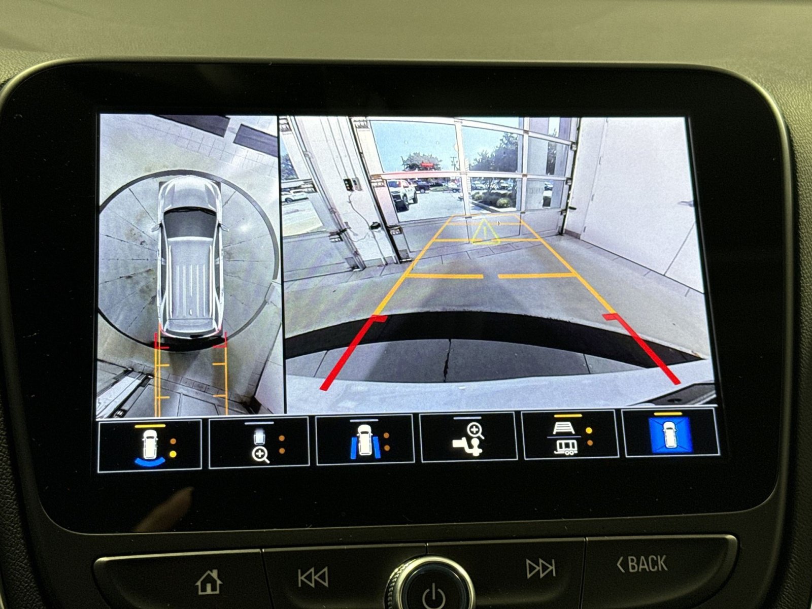 Used 2024 Chevrolet Equinox LT FWD image 20