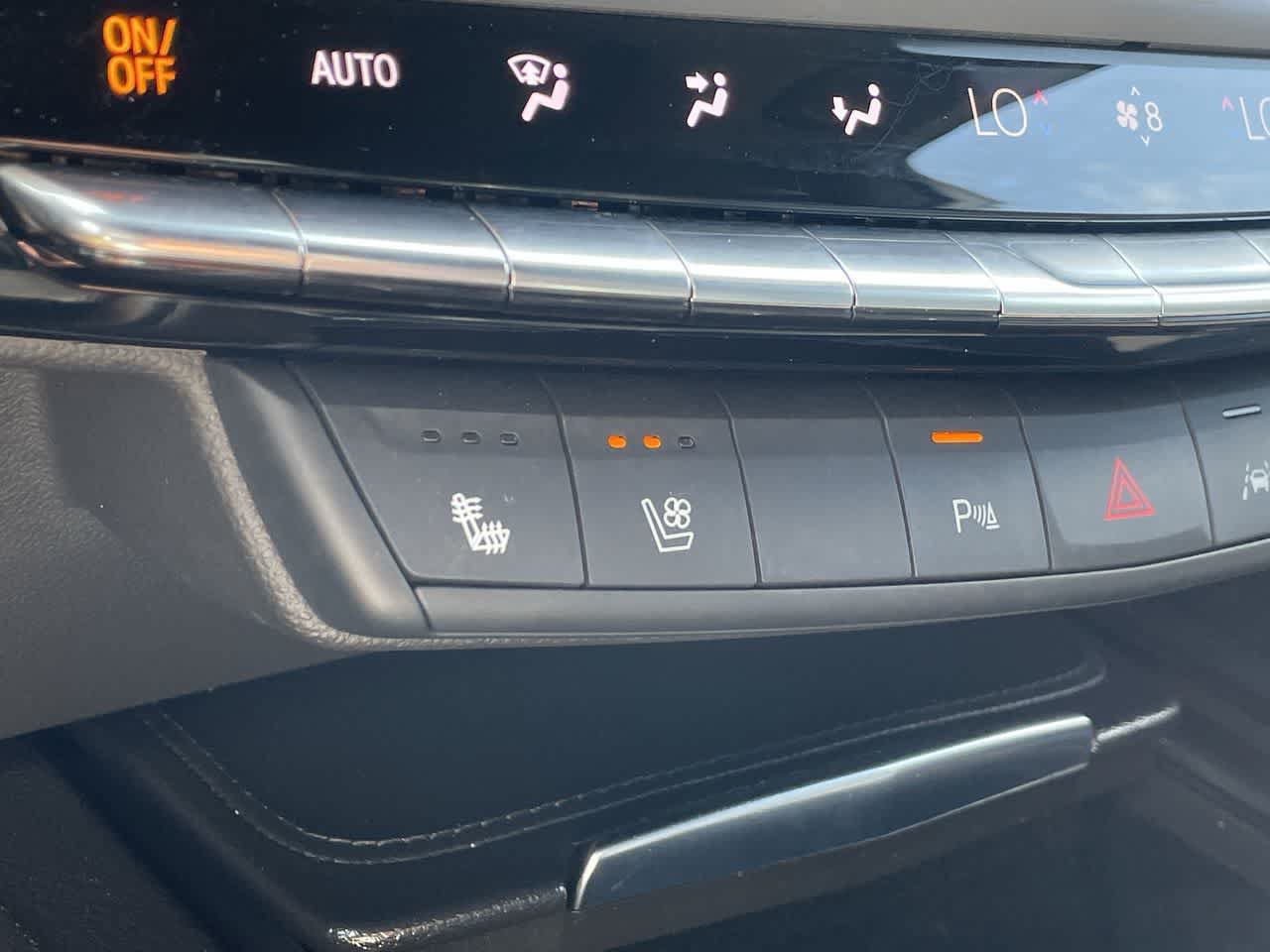 Certified 2024 Cadillac XT4 Premium Luxury AWD/4WD image 23