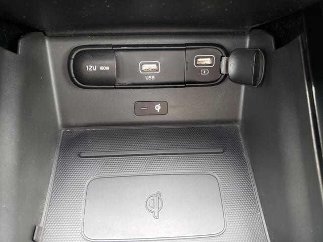 Used 2022 Kia Telluride EX w/ EX Premium Package image 25