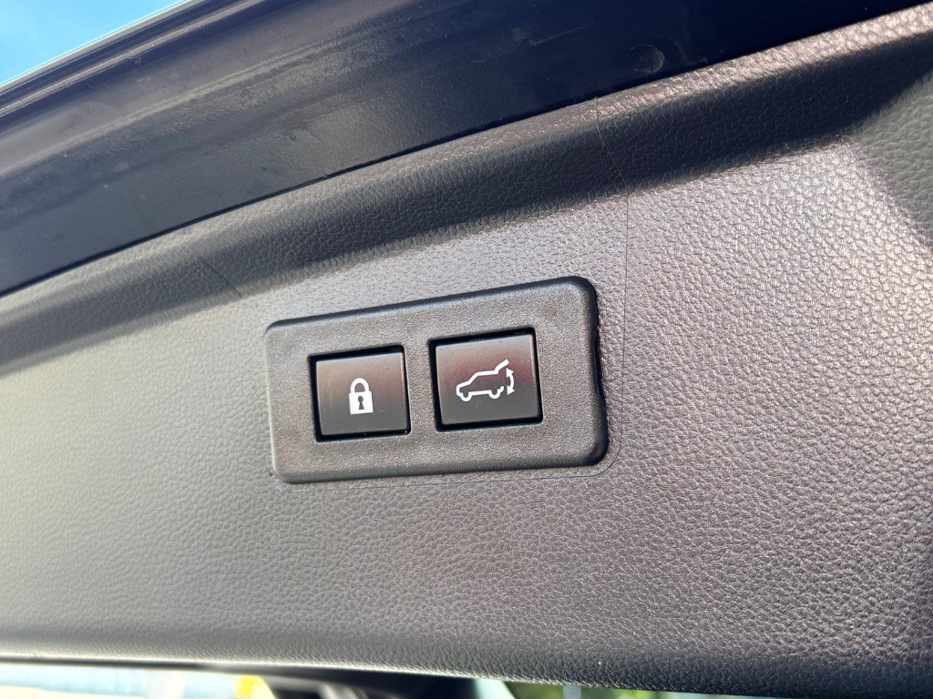 Used 2021 Subaru Outback Touring AWD/4WD image 22