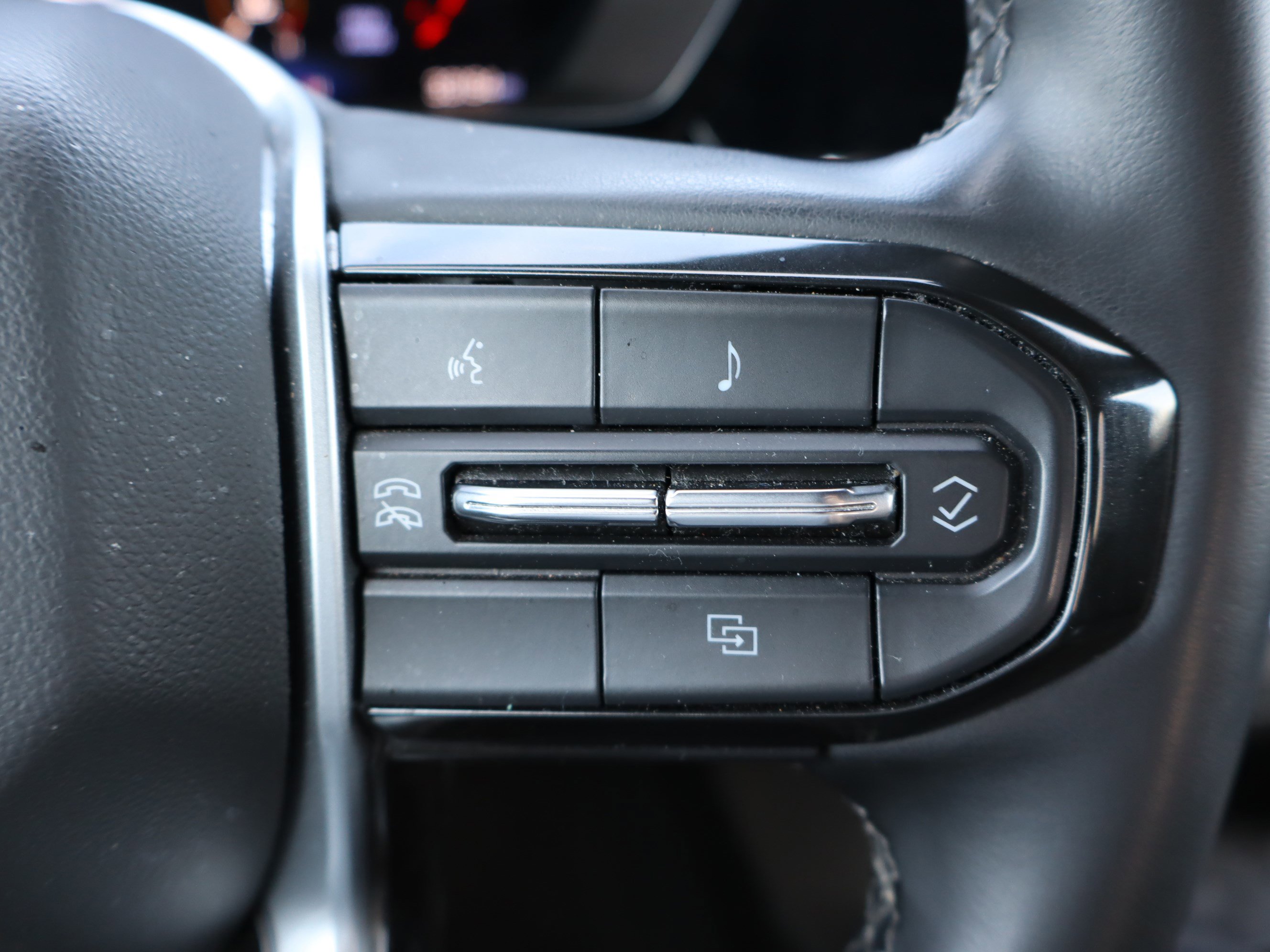 Certified 2024 Chevrolet Colorado ZR2 image 24