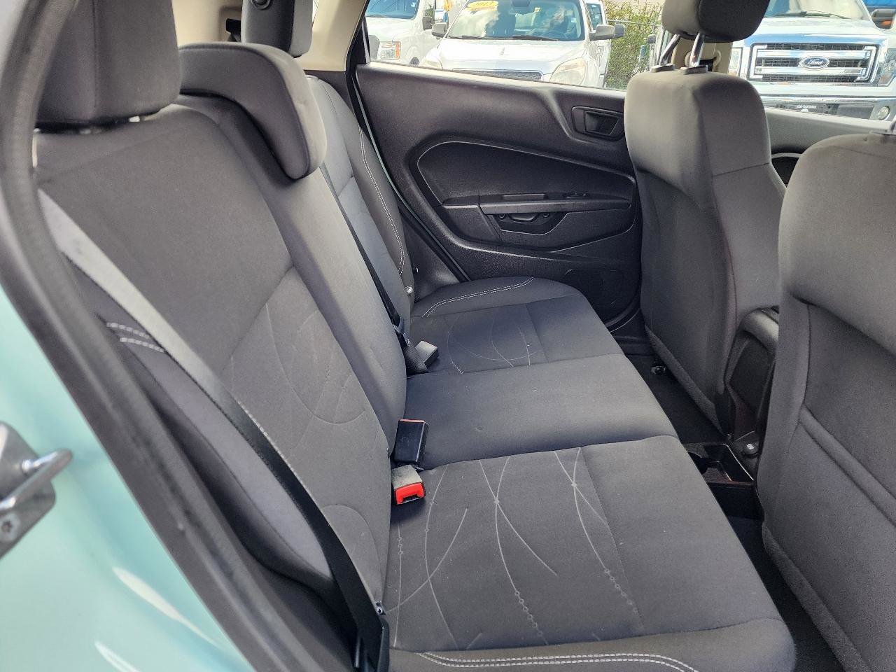 Used 2018 Ford Fiesta SE image 24