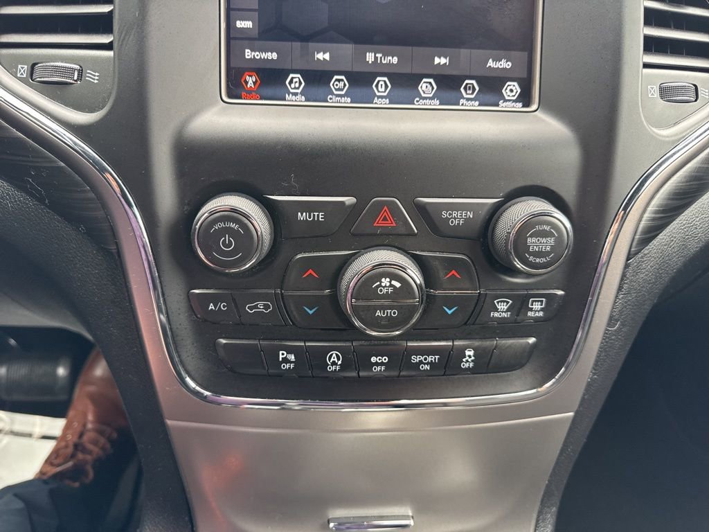 Used 2021 Jeep Grand Cherokee Laredo image 25