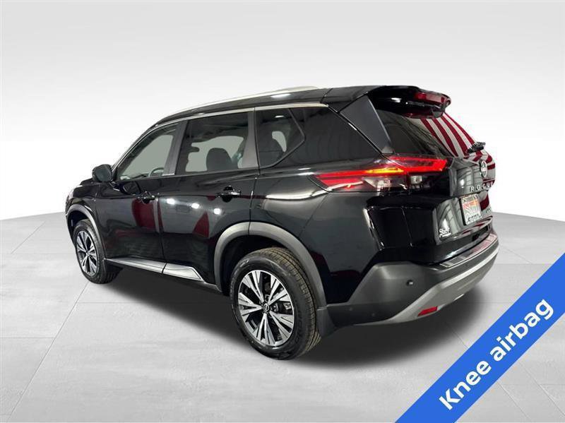 Used 2022 Nissan Rogue SV w/ SV Premium Package image 7