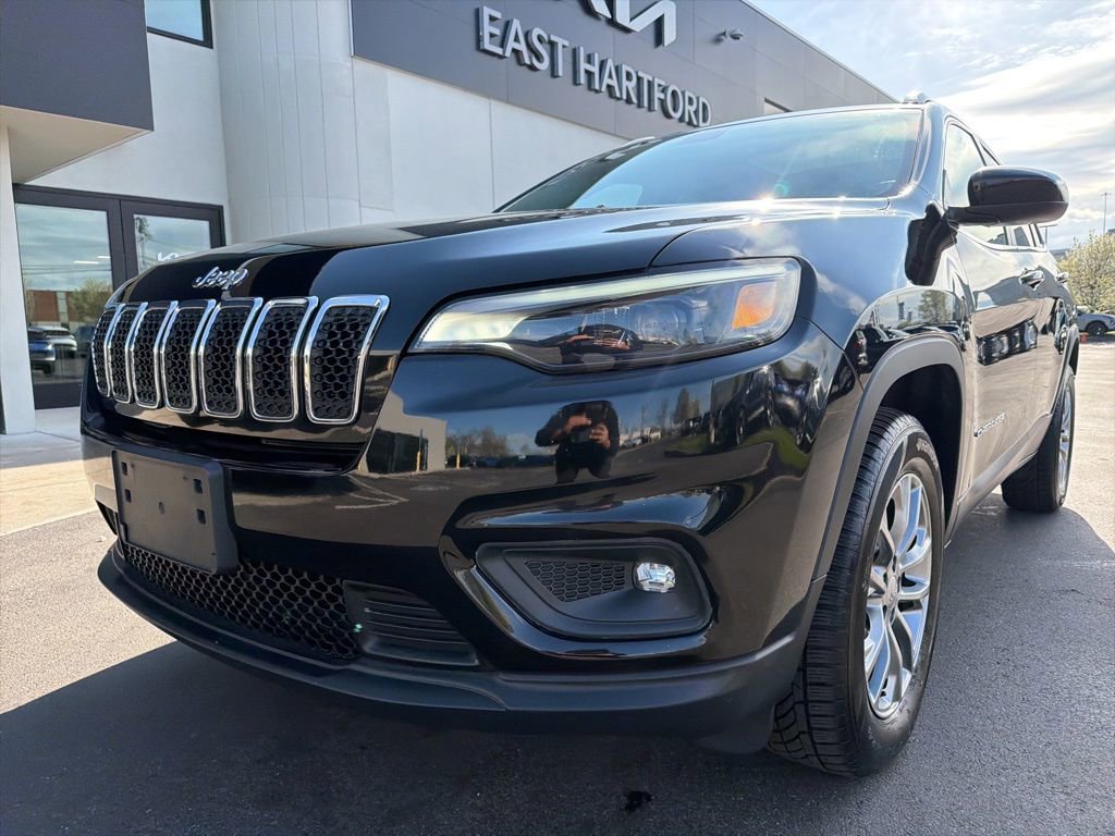 Used 2019 Jeep Cherokee Latitude Plus w/ Comfort/Convenience Group image 10