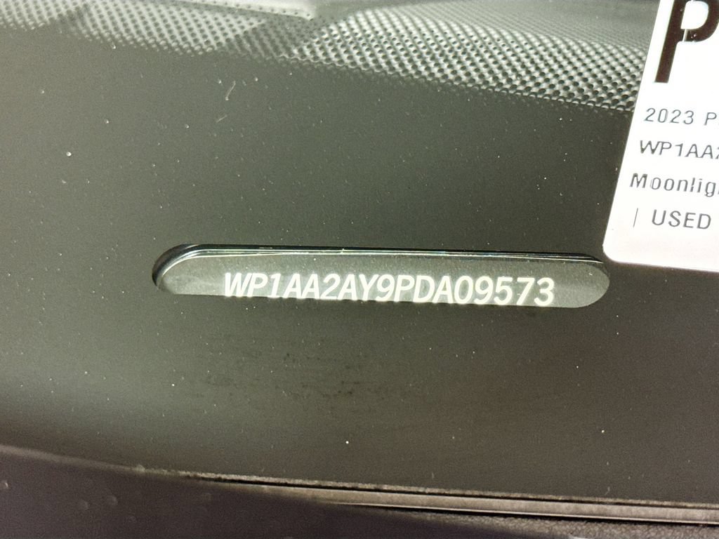 Certified 2023 Porsche Cayenne AWD/4WD image 27