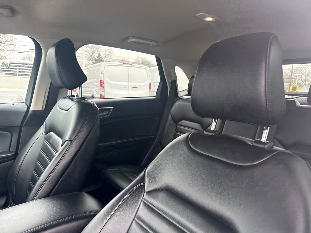 Used 2024 Ford Edge SEL w/ Convenience Package image 24