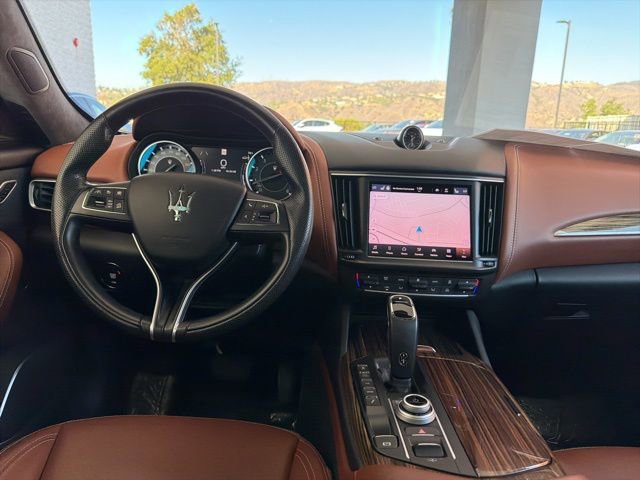 Certified 2022 Maserati Levante GT AWD/4WD image 13