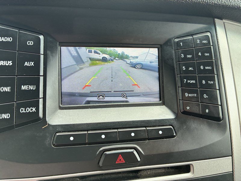 Used 2015 Ford Expedition XLT AWD/4WD image 12