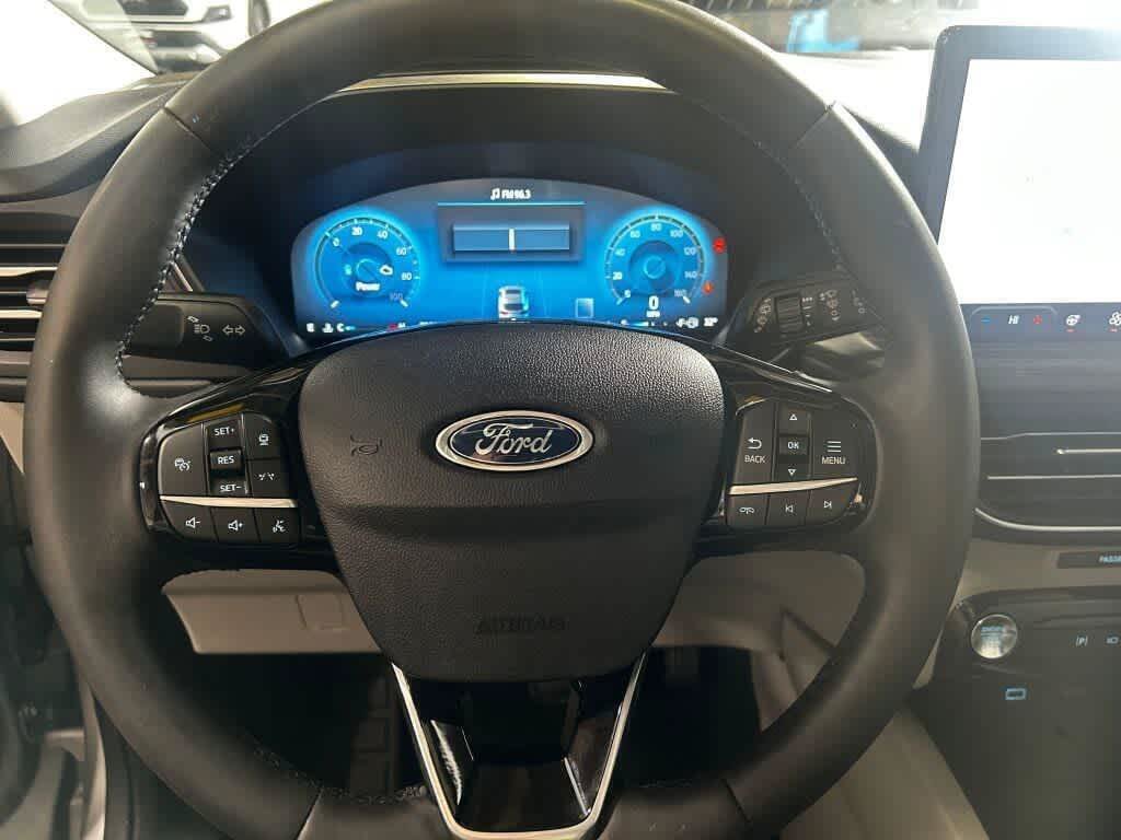 Used 2023 Ford Escape Platinum FWD image 15