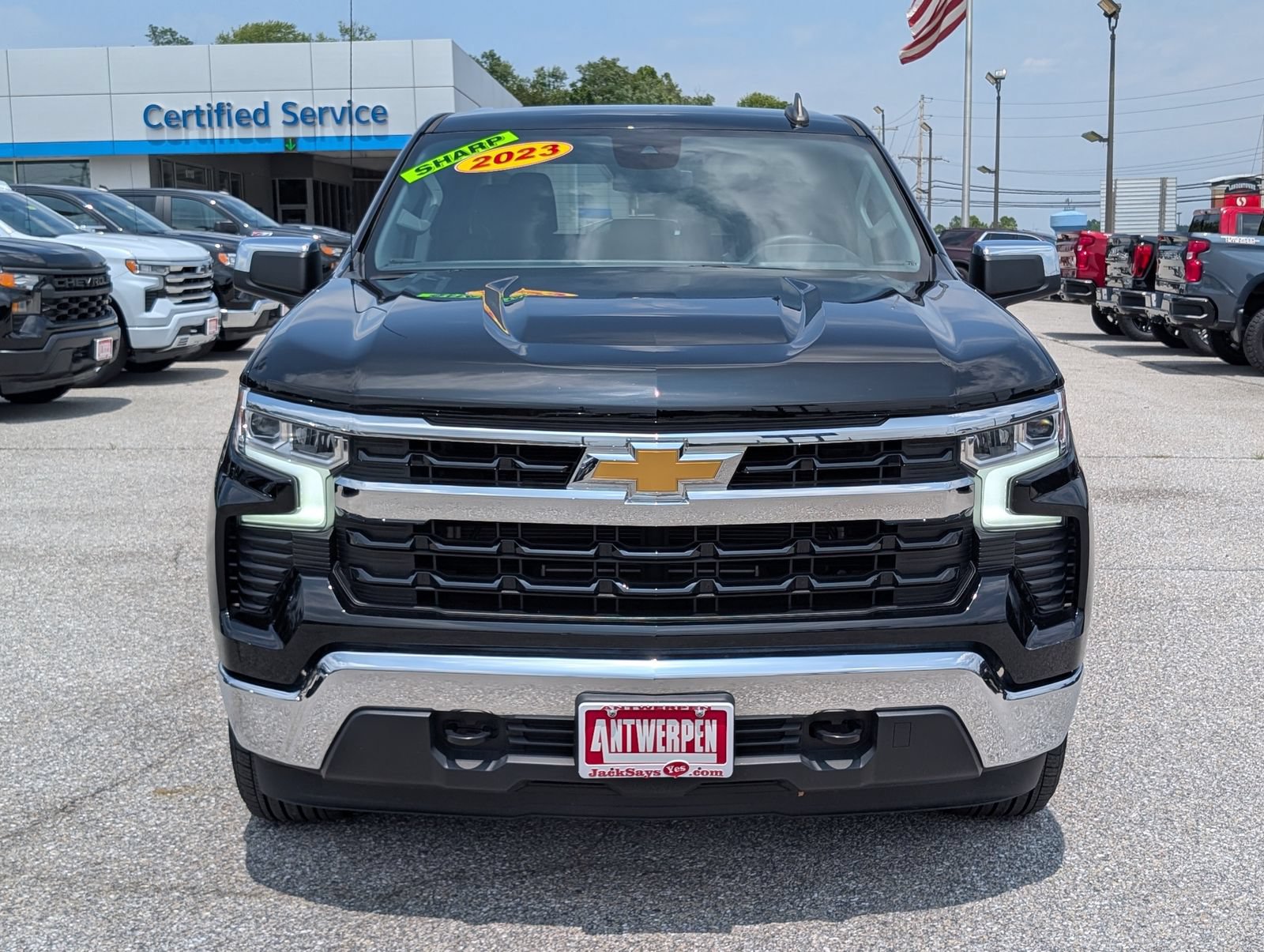 Used 2023 Chevrolet Silverado 1500 LT AWD/4WD image 8