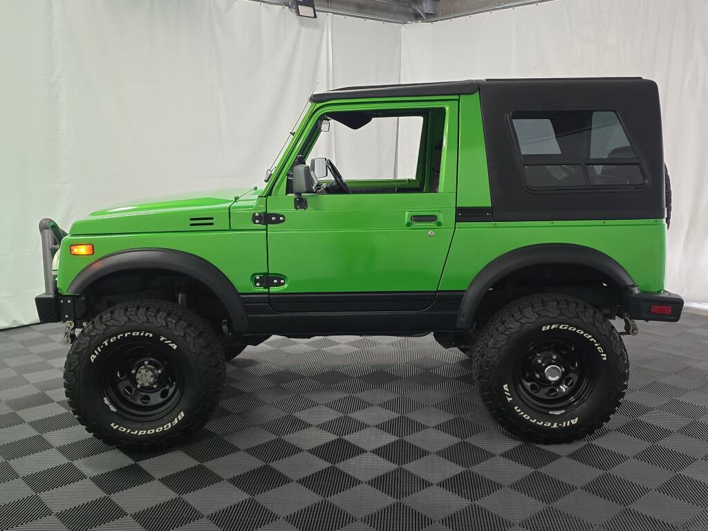 Used 1988 Suzuki Samurai 4WD Soft Top image 2