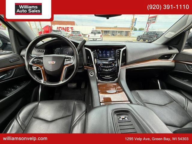 Used 2020 Cadillac Escalade ESV Luxury w/ Escalade Sport Edition AWD/4WD image 20