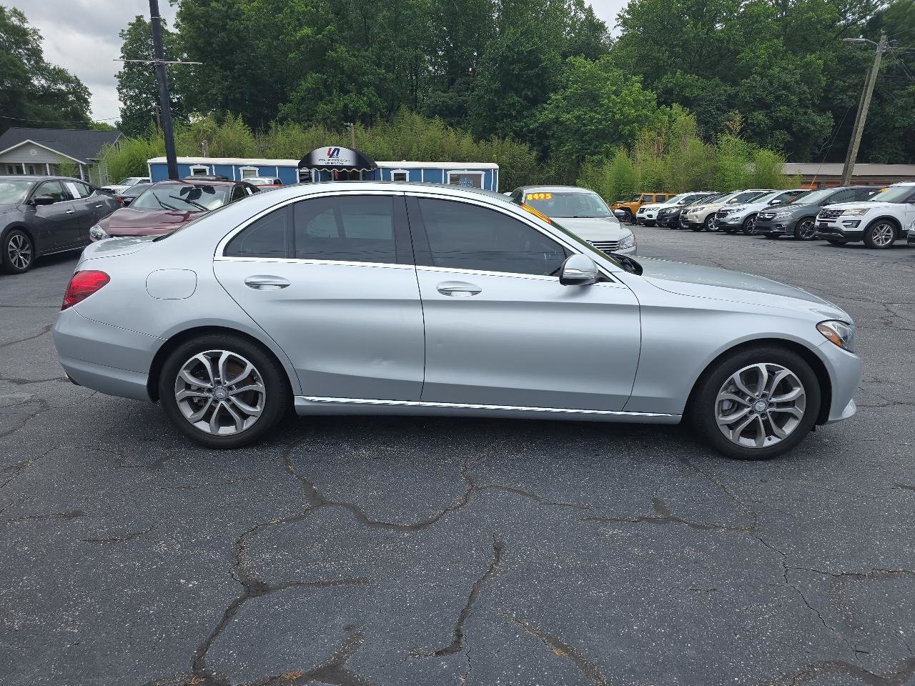 Used 2015 Mercedes-Benz C 300 Sedan image 4