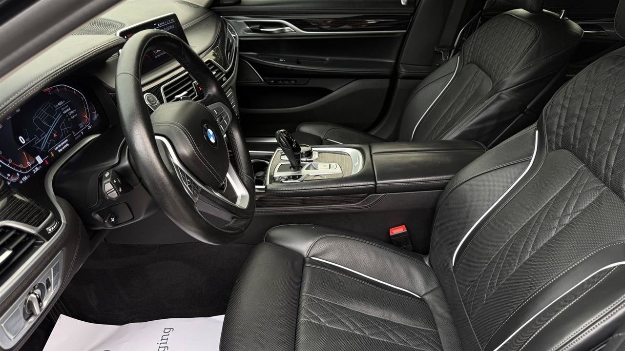 Used 2022 BMW 740i xDrive w/ Premium Package AWD/4WD image 23