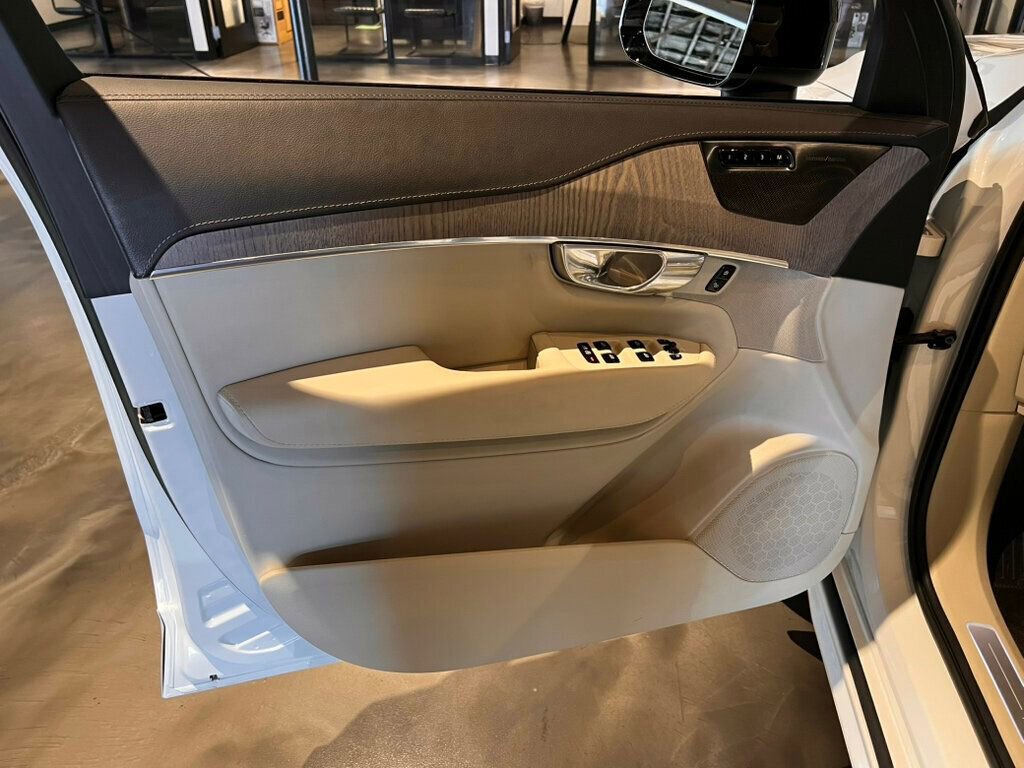 Used 2023 Volvo XC90 T8 Ultimate image 15